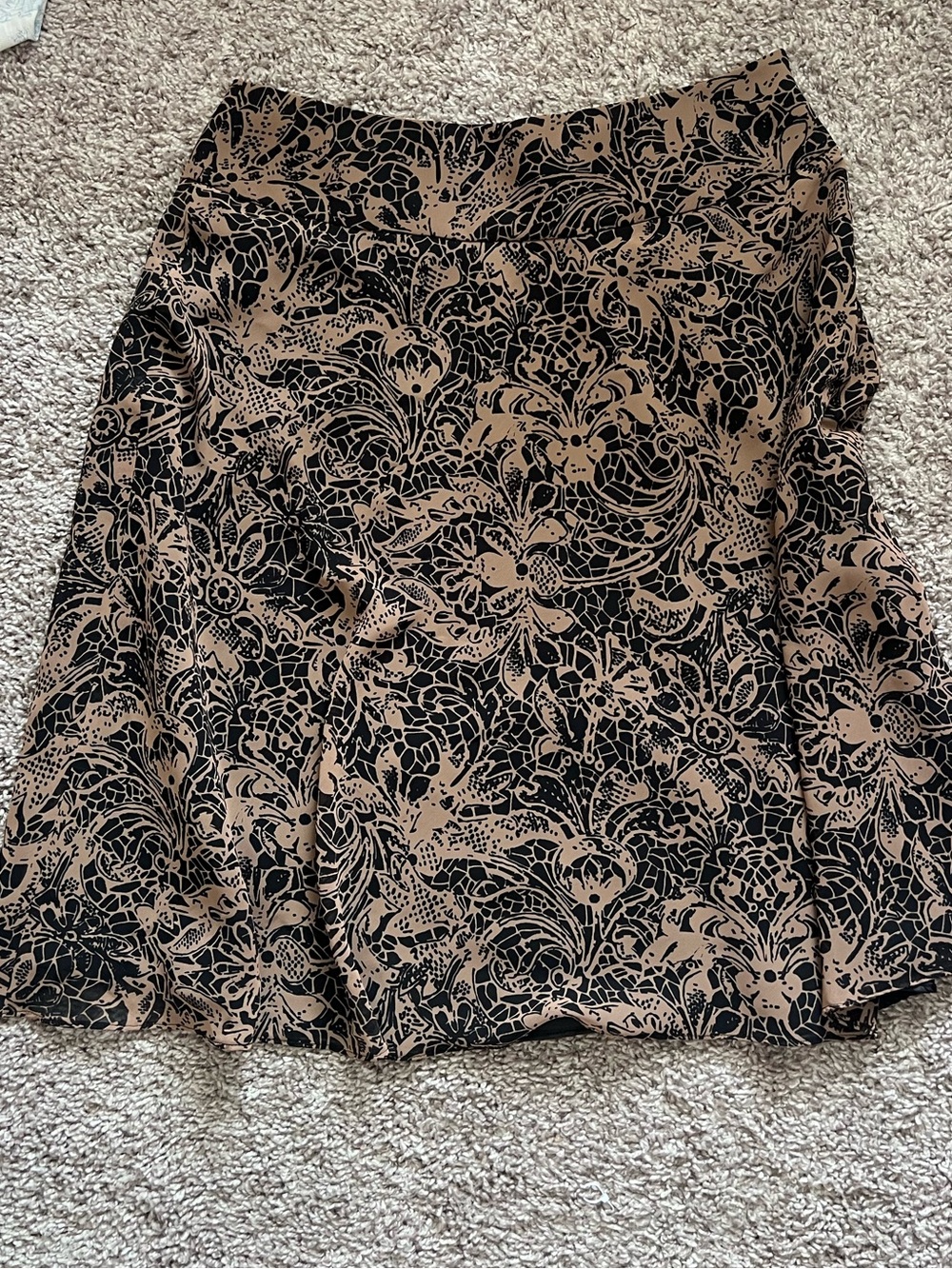 Daisy Fuentes Black Floral Print A-Line Skirt on Tan